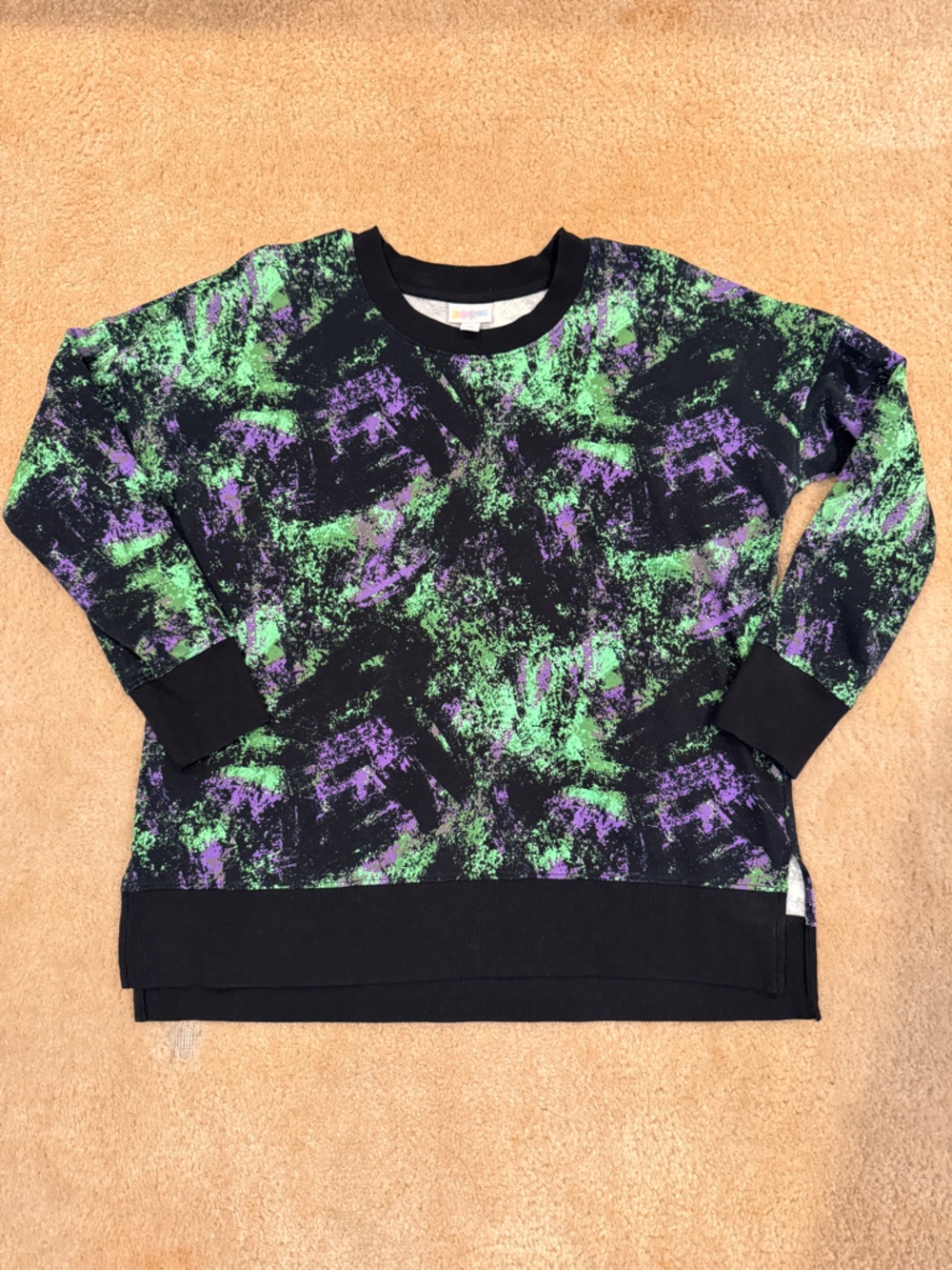 Lularoe Hannah shirt